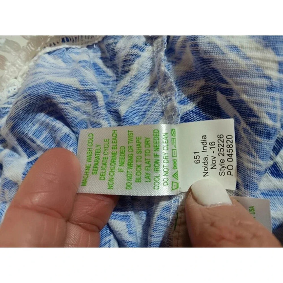 Lilly Pulitzer Tank Top Blouse Blue and White Fringe Women’s Size Small. Cute! - Picture 9 of 9